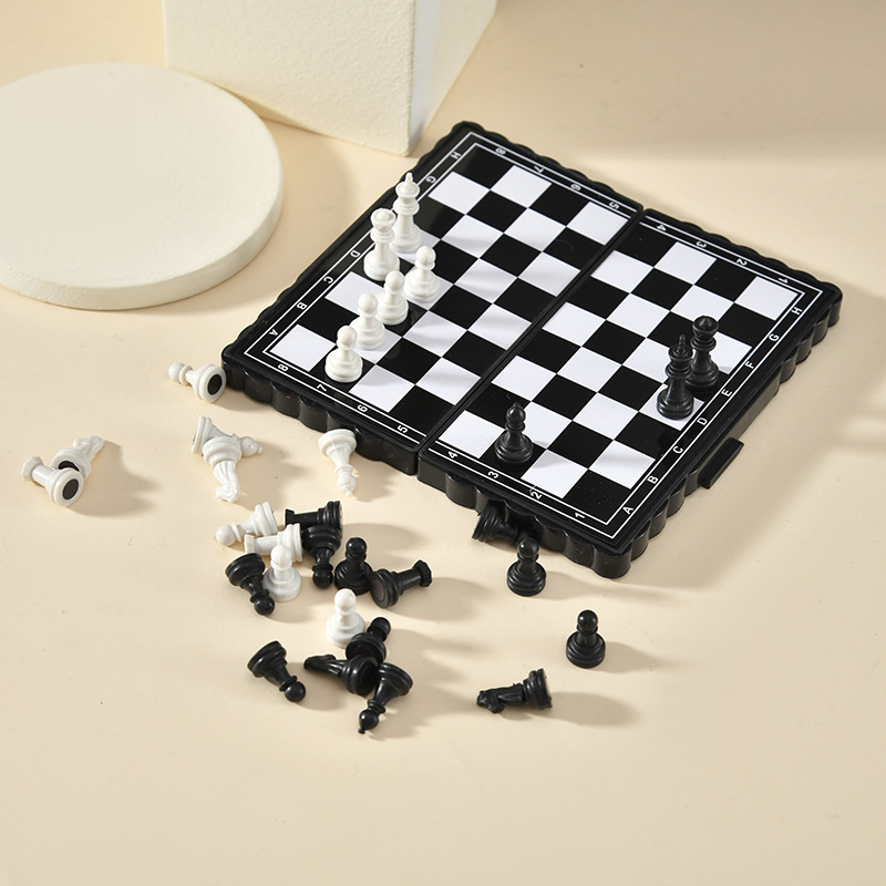 Magnetic Travel Chess - Mini Taşınabilir Manyetik Satranç Seti Katlanır