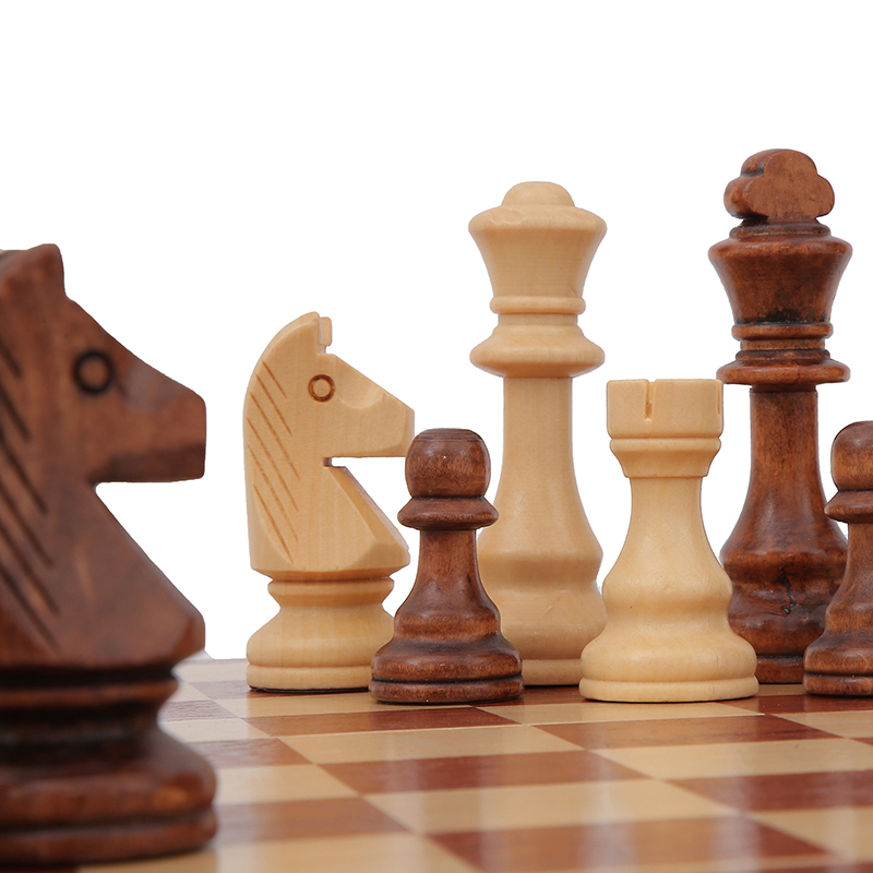 32 Parça Ahşap Satranç Kral Yü - Magnetic Travel Chess incelemesi ve fiyatı